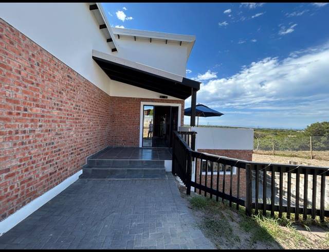 3 BEDROOM HOUSE FOR SALE IN PARADISE BEACH
